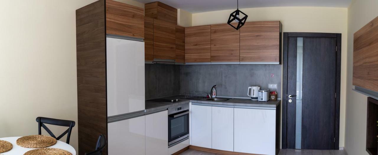 La Familia Apartments Varna Exterior foto