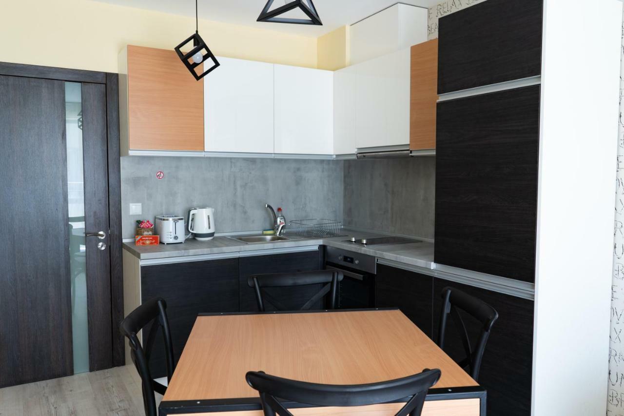 La Familia Apartments Varna Exterior foto